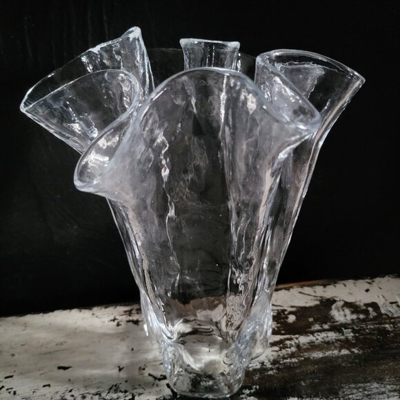 Vtg Eva Muurla Finland Ruffled 9” Handkerchief Glass Vase Ruffle Vase Blown Vase - Picture 4 of 8